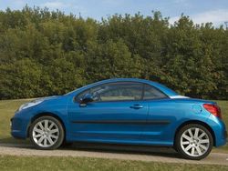 Blau Gebraucht 2007 Peugeot 207 CC Platinum Cabrio | 3.299 € (Etwas zu teuer)