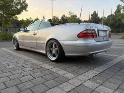 Gebraucht 2001 Mercedes CLK320 Avantgarde Cabrio | 8.999 €