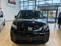 Schwarz Neu 2025 Fiat e-Doblò Comfort Van / Kleinbus | 35.990 €
