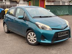 Blau Gebraucht 2012 Toyota Yaris Hybrid Limousine | 5.600 € (Guter Preis)