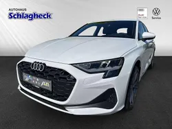 Arkonaweiß Neu 2025 Audi A3 Sportback Limousine | 34.980 € (Fairer Preis)