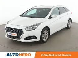 Weiß Gebraucht 2018 Hyundai i40 Space Limousine | 15.090 € (Fairer Preis)