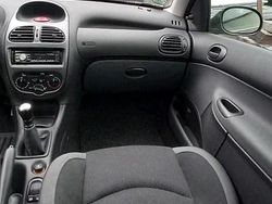 Schwarz Gebraucht 2006 Peugeot 206 Kleinwagen | 1.100 € (Fairer Preis)