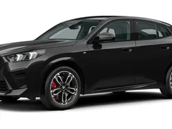 Schwarz Gebraucht 2024 BMW X2 Luxury Line SUV | 43.780 €