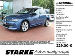 Anemonenblau (metallic) Gebraucht 2024 VW Golf Life Limousine | 23.750 € (Fairer Preis)