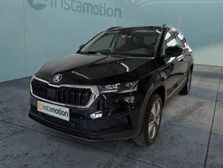 Schwarz Gebraucht 2024 Skoda Karoq SUV | 31.749 € (Fairer Preis)
