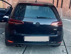 Schwarz Gebraucht 2013 VW Golf VII LOUNGE Limousine | 10.800 € (Fairer Preis)
