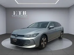 Silber Gebraucht 2024 VW Passat Business Kombi | 32.190 €