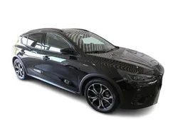 Schwarz Gebraucht 2023 Ford Focus Active X Limousine | 26.980 € (Fairer Preis)