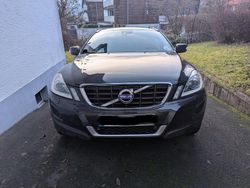 Grau Gebraucht 2011 Volvo XC60 SUV | 11.000 €