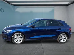 Blau Gebraucht 2022 Audi A3 Sportback e-tron Limousine | 22.249 € (Fairer Preis)