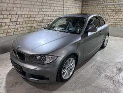 Grau Gebraucht 2011 BMW 118 Shadowline Kleinwagen | 10.900 €