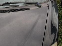 Schwarz Gebraucht 1998 Chrysler Voyager Van / Kleinbus | 600 €