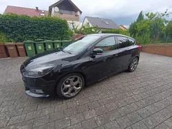 Schwarz Gebraucht 2017 Ford Focus ST Limousine | 17.700 € (Fairer Preis)