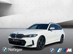 Weiss Gebraucht 2024 BMW 330e M Sport Kombi | 42.400 € (Guter Preis)