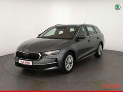 Grau Gebraucht 2025 Skoda Octavia Kombi | 31.785 € (Superpreis)