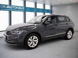 Grau Gebraucht 2022 VW Tiguan Active SUV | 25.740 € (Guter Preis)