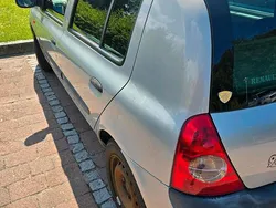 Gebraucht 2001 Renault Clio II Kleinwagen | 1.500 €