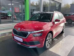 Velvet rot metallic Gebraucht 2020 Skoda Kamiq Style SUV | 20.880 € (Etwas zu teuer)