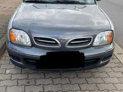 Silber Gebraucht 2000 Nissan Micra Kleinwagen | 2.000 € (Fairer Preis)