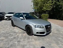 Silber Gebraucht 2011 Audi A3 Sportback Ambition Limousine | 9.990 € (Fairer Preis)