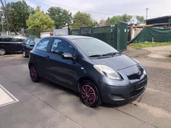 Blau Gebraucht 2009 Toyota Yaris Basis Limousine | 2.600 € (Guter Preis)