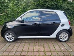 Schwarz Gebraucht 2018 Smart ForFour Electric Drive Passion Kleinwagen | 8.700 € (Fairer Preis)