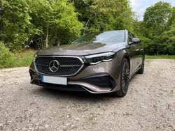 Braun Gebraucht 2024 Mercedes E450 AMG line Kombi | 73.200 € (Superpreis)
