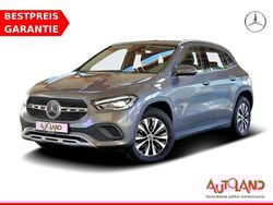 Grau Gebraucht 2023 Mercedes GLA180 Style SUV | 31.490 € (Fairer Preis)