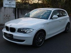 Weiß Gebraucht 2011 BMW 116 Kleinwagen | 8.900 € (Fairer Preis)