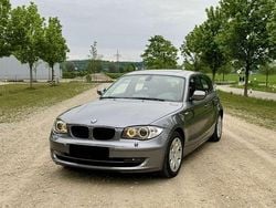 Grau Gebraucht 2011 BMW 120 Performance Kleinwagen | 7.490 € (Guter Preis)