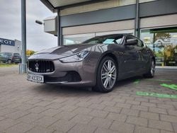 Grau Gebraucht 2017 Maserati Ghibli Coupé | 32.500 € (Guter Preis)