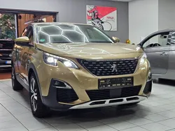 Gold Gebraucht 2018 Peugeot 3008 Allure SUV | 15.900 € (Fairer Preis)