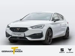 Weiß Gebraucht 2024 Cupra Leon VZ Limousine | 32.330 € (Superpreis)