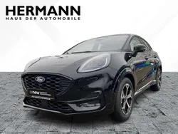Agate black (pn4gm) (schwarz Gebraucht 2025 Ford Puma Gen-E ST-Line Limousine | 28.899 €