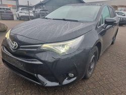 Schwarz Gebraucht 2016 Toyota Avensis Executive Limousine | 9.999 € (Etwas zu teuer)