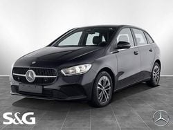 Metalliclack kosmosschwarz Gebraucht 2023 Mercedes B250e Van / Kleinbus | 26.977 € (Superpreis)