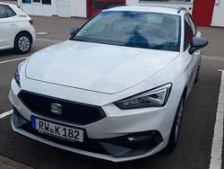 Weiß Gebraucht 2021 Seat Leon FR Limousine | 20.300 € (Fairer Preis)