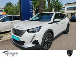 Weiß Gebraucht 2021 Peugeot e-2008 Allure SUV | 16.490 € (Guter Preis)