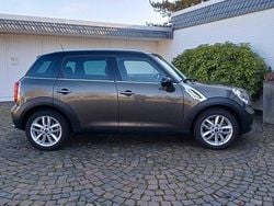 Grau Gebraucht 2011 Mini Cooper Countryman SUV | 8.200 € (Fairer Preis)
