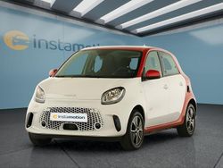Weiß Gebraucht 2021 Smart ForFour Electric Drive Kleinwagen | 10.149 € (Etwas zu teuer)