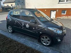 Grau Gebraucht 2013 Hyundai i10 Kleinwagen | 2.500 € (Guter Preis)