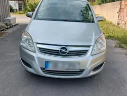 Silber Gebraucht 2008 Opel Zafira Van / Kleinbus | 1.000 € (Superpreis)