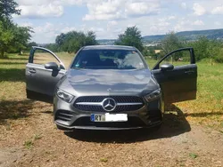 Grau Gebraucht 2020 Mercedes A250 Limousine | 25.900 € (Etwas zu teuer)