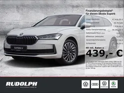 Purity weiss Gebraucht 2025 Skoda Superb LAURIN & KLEMENT Kombi | 47.930 €
