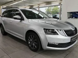 Silber Gebraucht 2020 Skoda Octavia Soleil Kombi | 16.390 € (Superpreis)