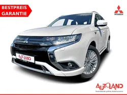 Weiß Gebraucht 2020 Mitsubishi Outlander P-HEV Spirit SUV | 23.950 € (Fairer Preis)