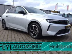 Silber Gebraucht 2024 Opel Astra Limousine | 24.900 € (Guter Preis)