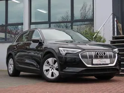 Schwarz Gebraucht 2021 Audi e-tron Comfort SUV | 23.900 € (Fairer Preis)