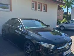 Schwarz Gebraucht 2019 Mercedes A250 AMG line Limousine | 24.800 € (Guter Preis)